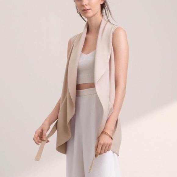 Wilfred Normandie Crepe Vest - Picture 2 of 10